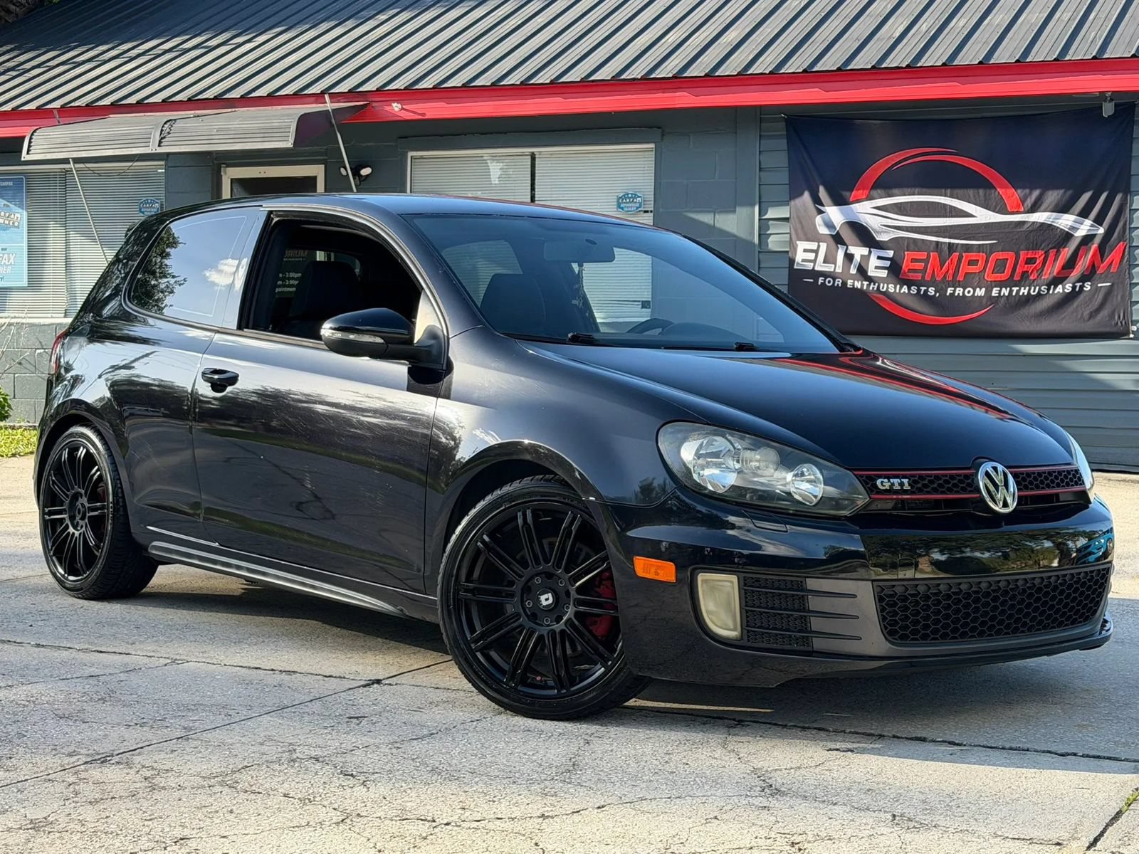 Used 2010 Volkswagen GTI 2-Door FWD image 1