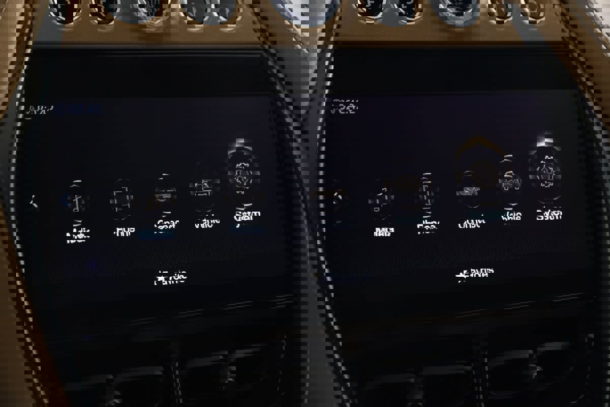 Used 2023 Aston Martin DBX 707 image 53