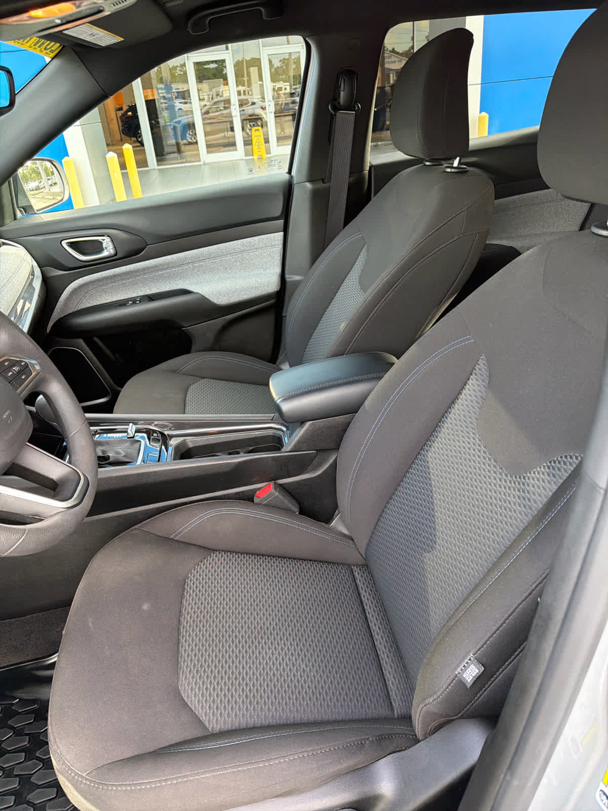 Used 2025 Jeep Compass Sport w/ Mopar Graphics Package AWD/4WD image 16