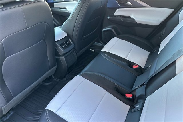 New 2026 Chevrolet Equinox EV LT image 16