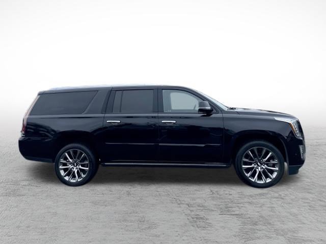 Used 2019 Cadillac Escalade ESV Platinum w/ Escalade Sport Edition image 4