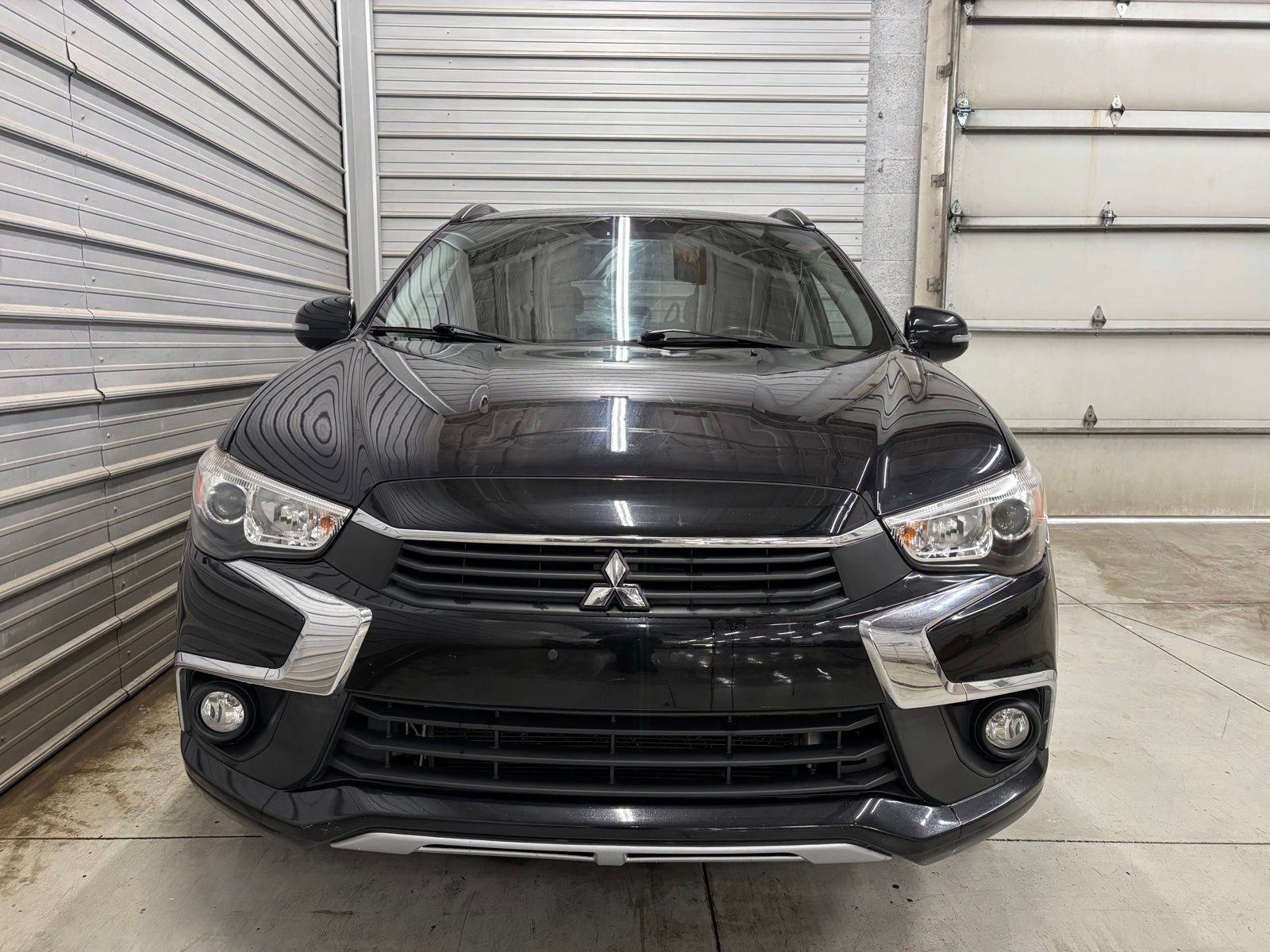 Used 2017 Mitsubishi Outlander Sport SEL AWD/4WD image 2