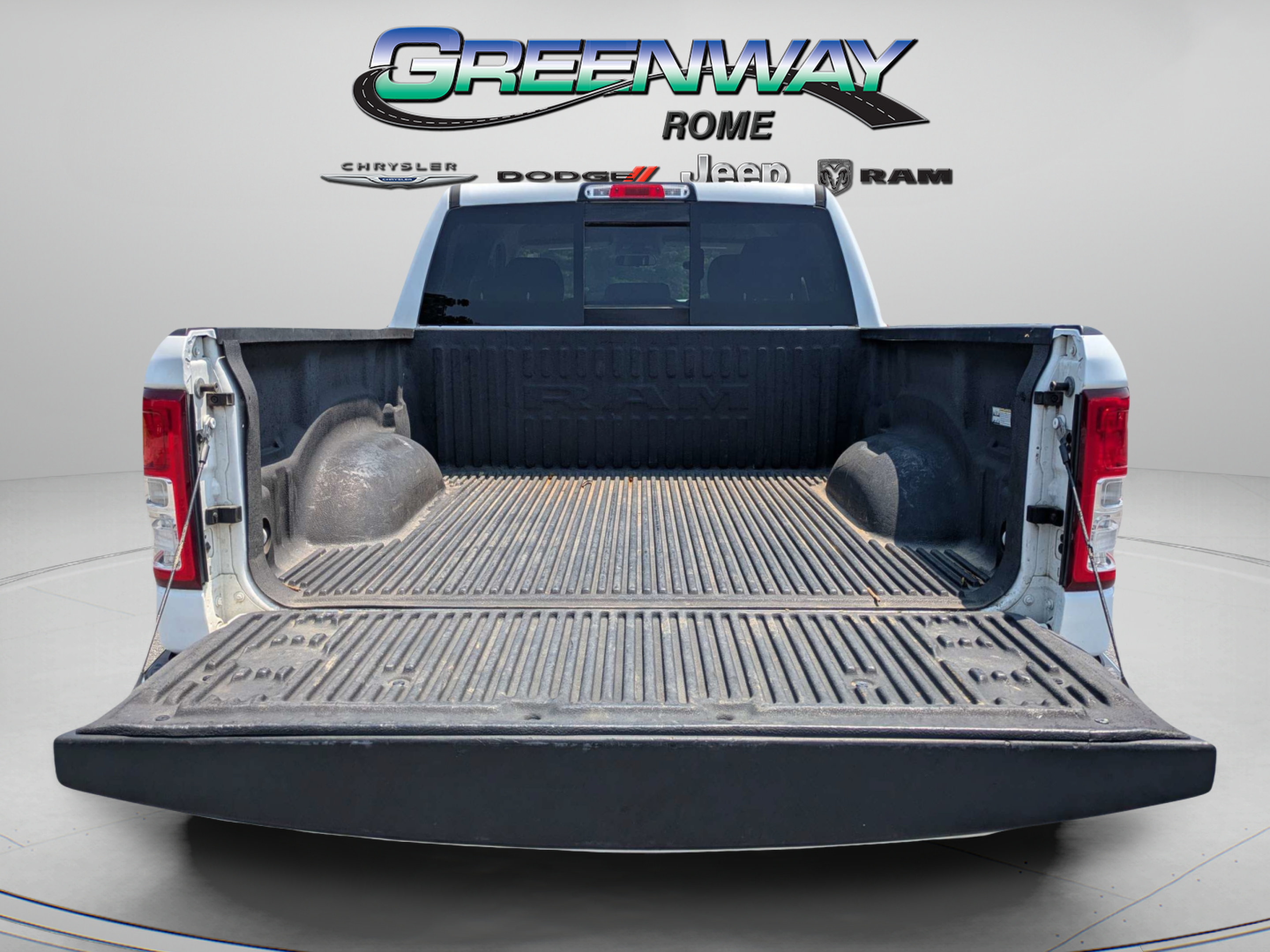 Used 2019 RAM 1500 Big Horn RWD image 9