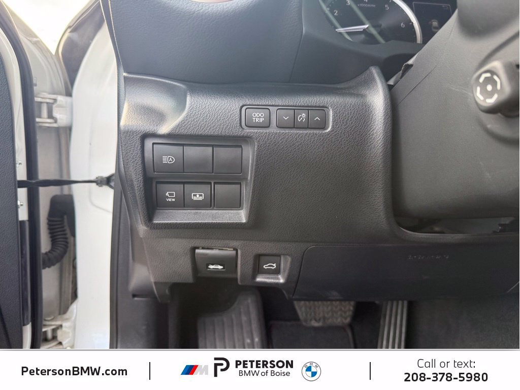 Used 2022 Lexus IS 300 AWD w/ Premium Package image 29