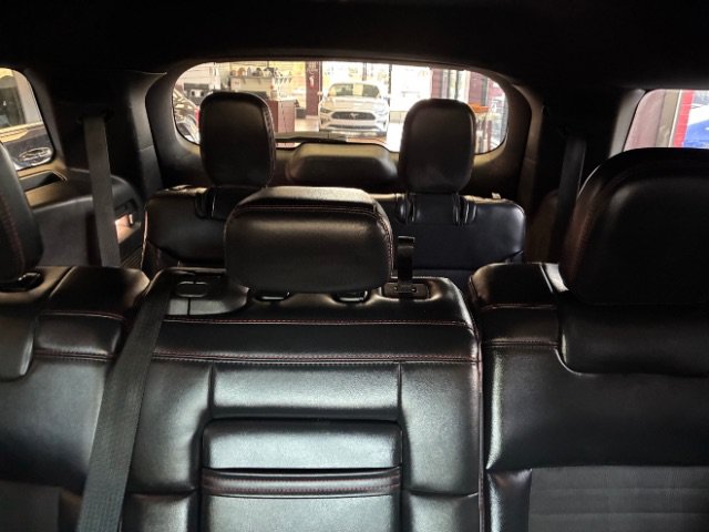 Used 2025 Ford Explorer ST-Line w/ ST-Line Street Pack AWD/4WD image 9