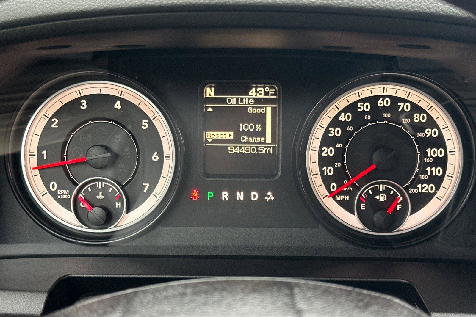 Used 2015 RAM 1500 Express image 22