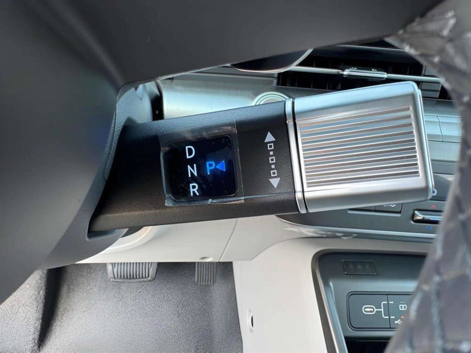 New 2026 Hyundai Kona SEL Premium image 18