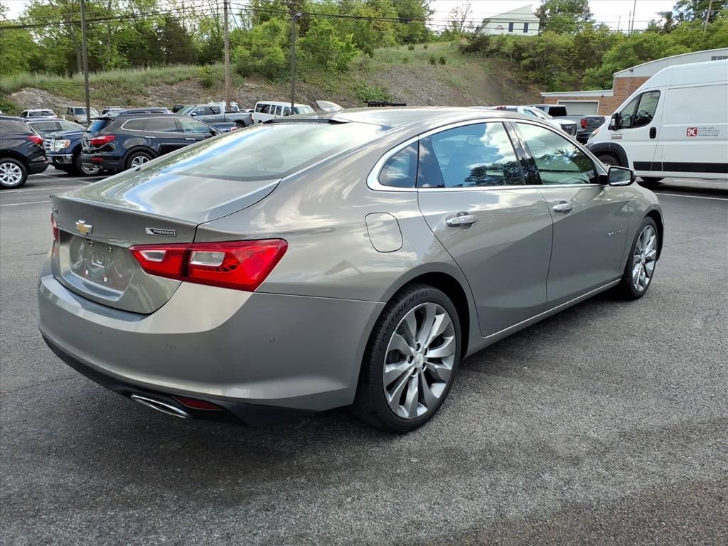 Used 2017 Chevrolet Malibu Premier w/ Premier Sun and Wheel Package FWD image 8