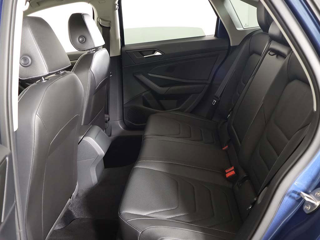 Used 2019 Volkswagen Jetta SEL Premium image 36