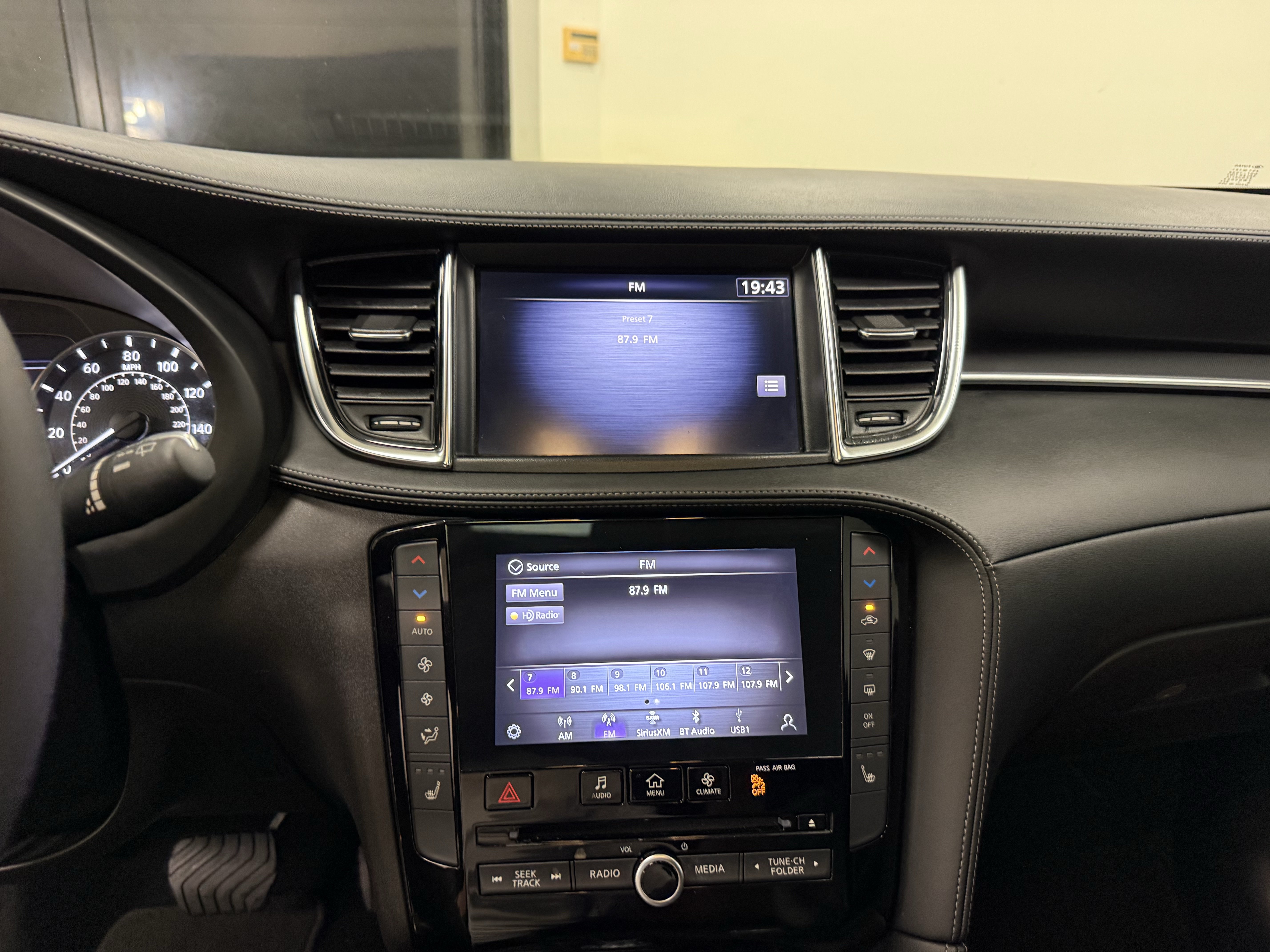 Certified 2023 INFINITI QX55 Luxe w/ Cargo Package AWD/4WD image 20