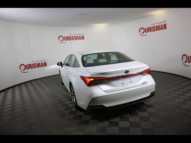 Used 2020 Toyota Avalon XLE w/ Moonroof Package FWD image 19