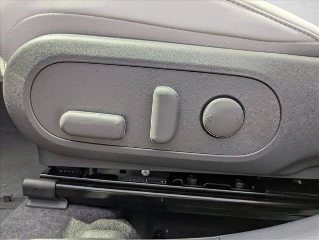 New 2026 Hyundai Kona SEL Premium FWD image 11