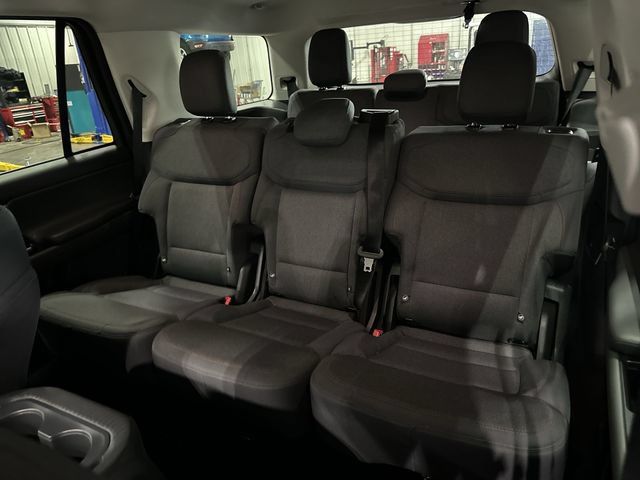 Used 2025 Ford Expedition Active AWD/4WD image 28