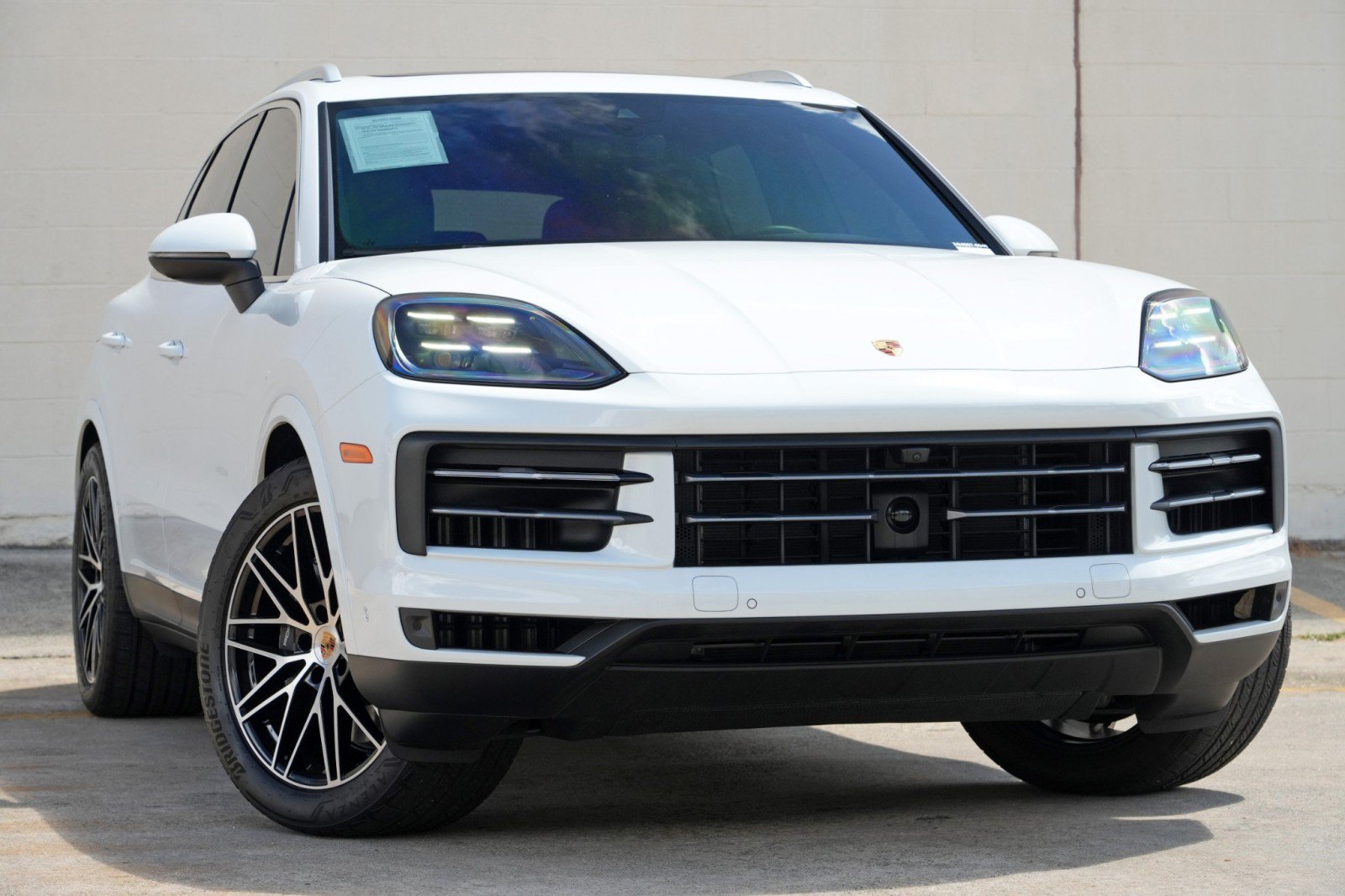 Used 2025 Porsche Cayenne w/ Premium Package Plus AWD/4WD image 4