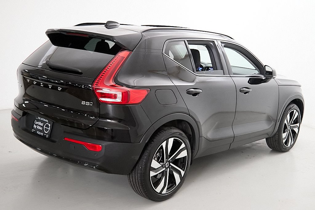 Certified 2023 Volvo XC40 B5 Ultimate w/ Climate Package AWD/4WD image 9