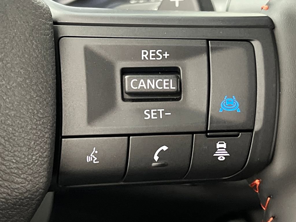 Used 2025 Nissan Rogue SV image 45
