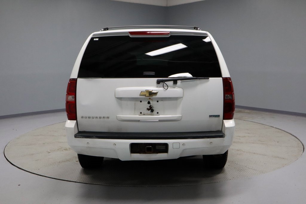 Used 2011 Chevrolet Suburban LT image 8
