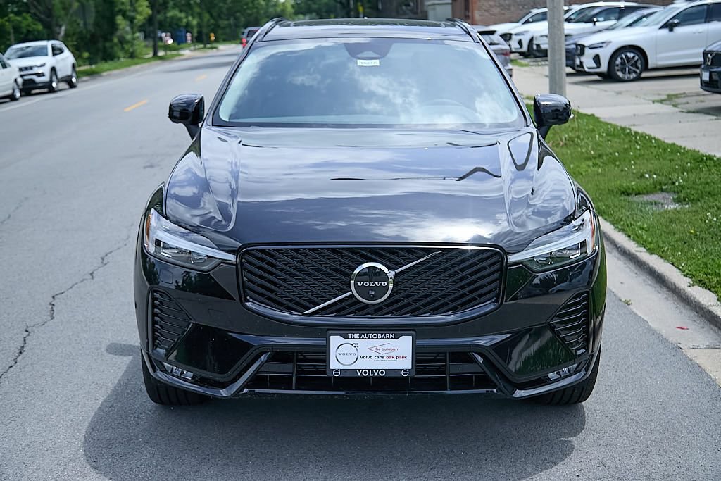 New 2026 Volvo XC60 B5 Plus w/ Climate Package AWD/4WD image 5