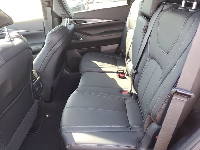 New 2026 INFINITI QX60 Luxe w/ Cargo Package image 16