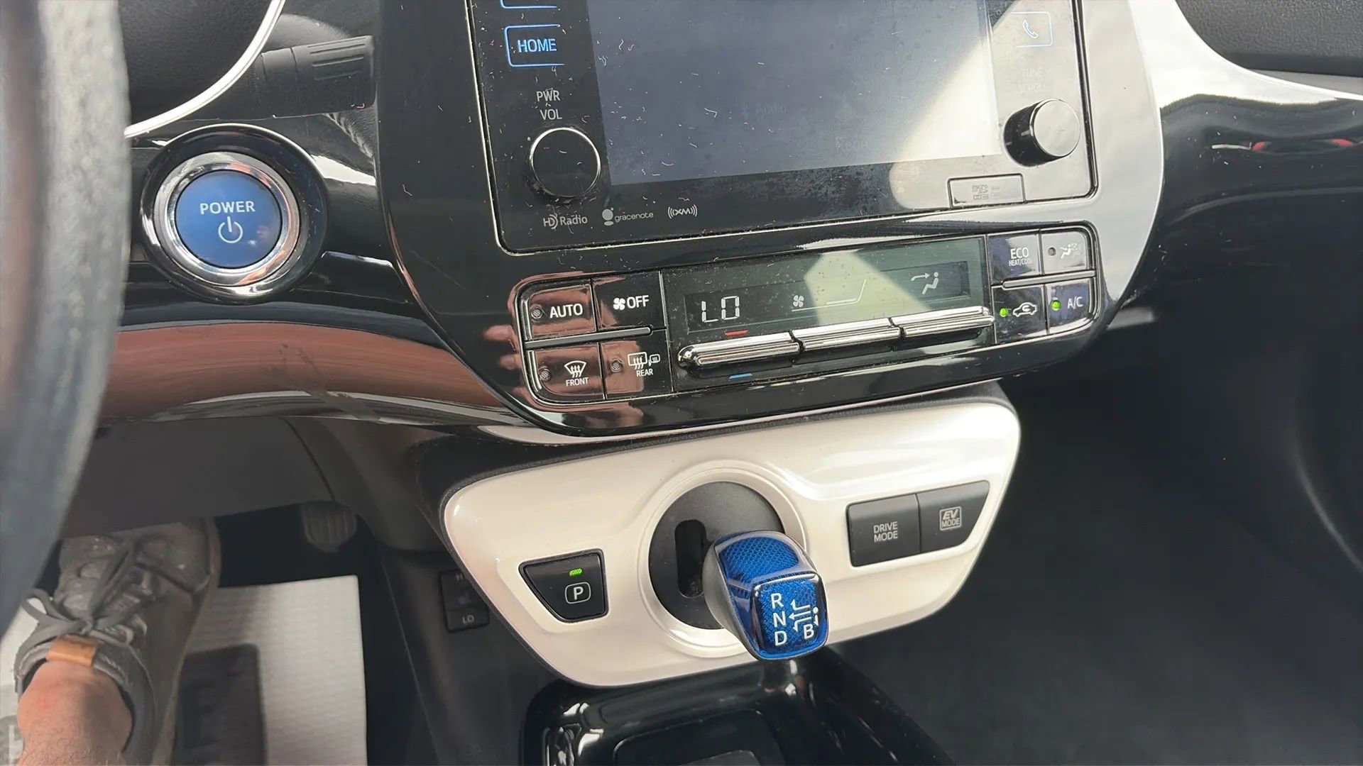 Used 2017 Toyota Prius Four Touring image 22