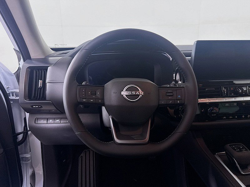 New 2026 Nissan Pathfinder SL AWD/4WD image 12