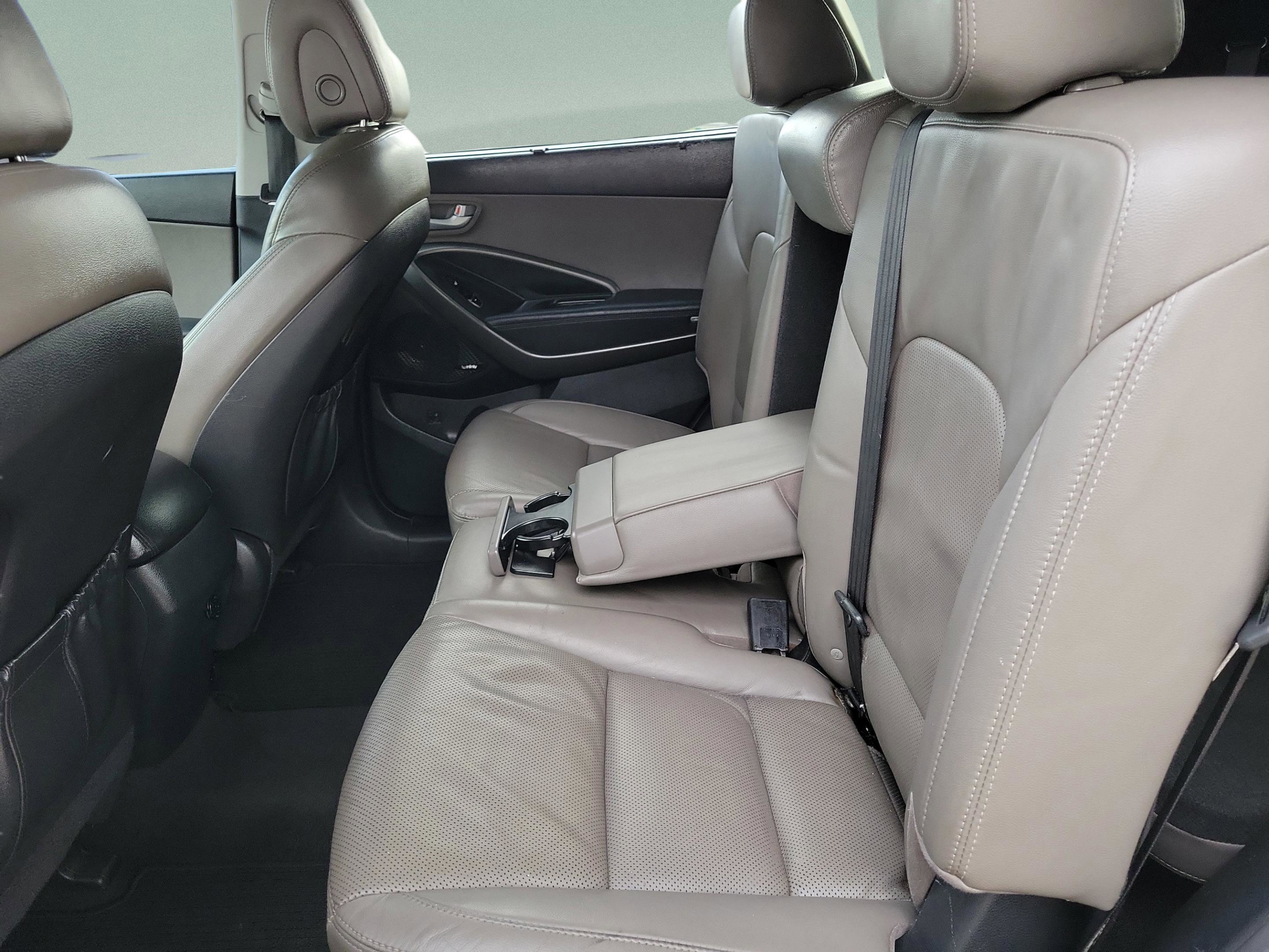 Used 2017 Hyundai Santa Fe AWD w/ SE Ultimate Tech Package 03 image 7