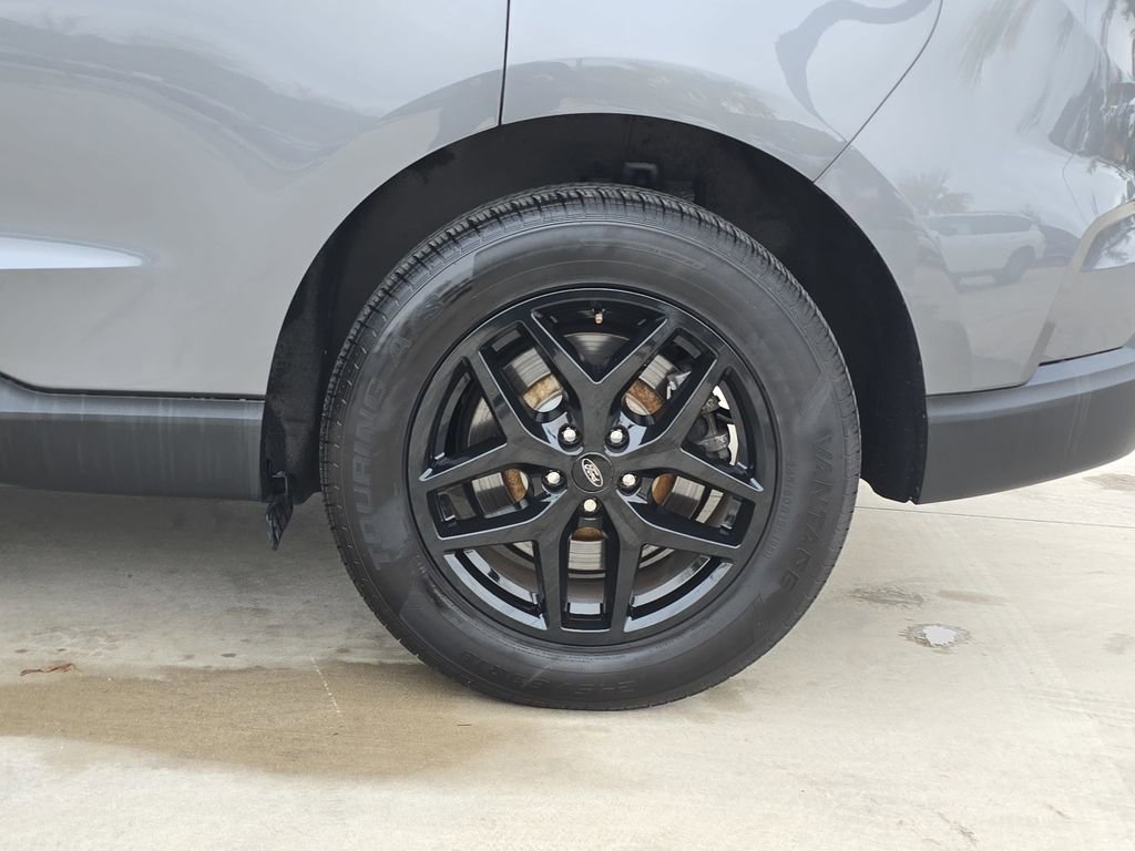 Used 2024 Ford Edge SEL image 36