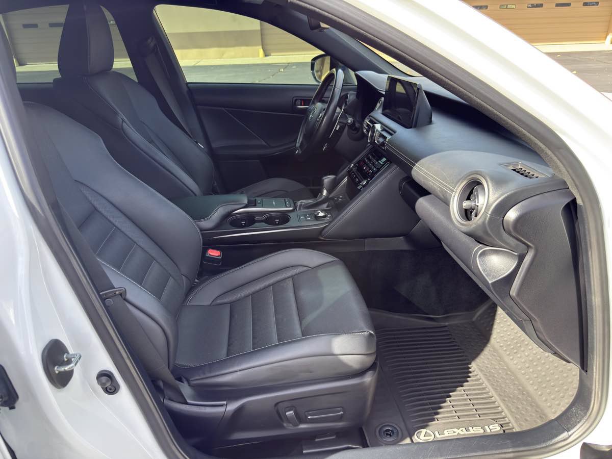 Used 2022 Lexus IS 350 F Sport w/ Navigation Package RWD image 21