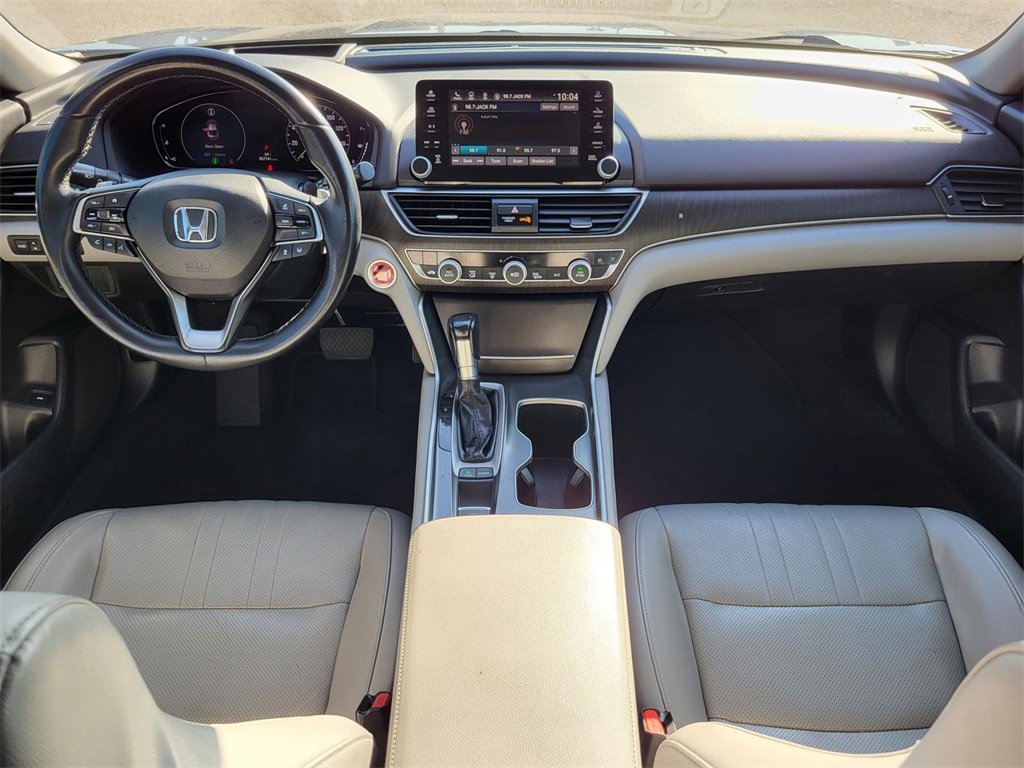 Used 2018 Honda Accord Touring image 13