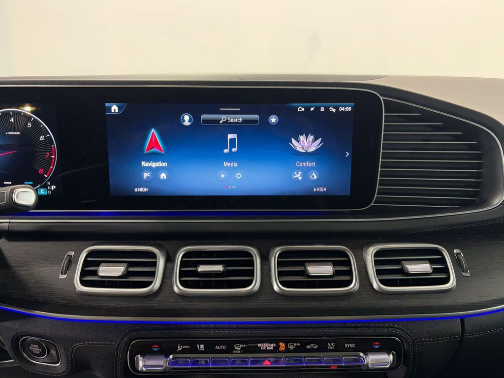 Used 2025 Mercedes-Benz GLS 580 4MATIC image 17