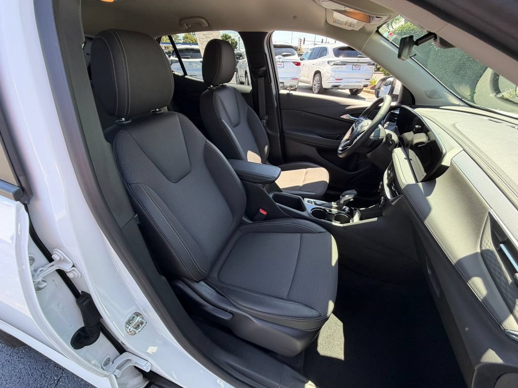 Certified 2026 Buick Encore GX Preferred AWD/4WD image 14