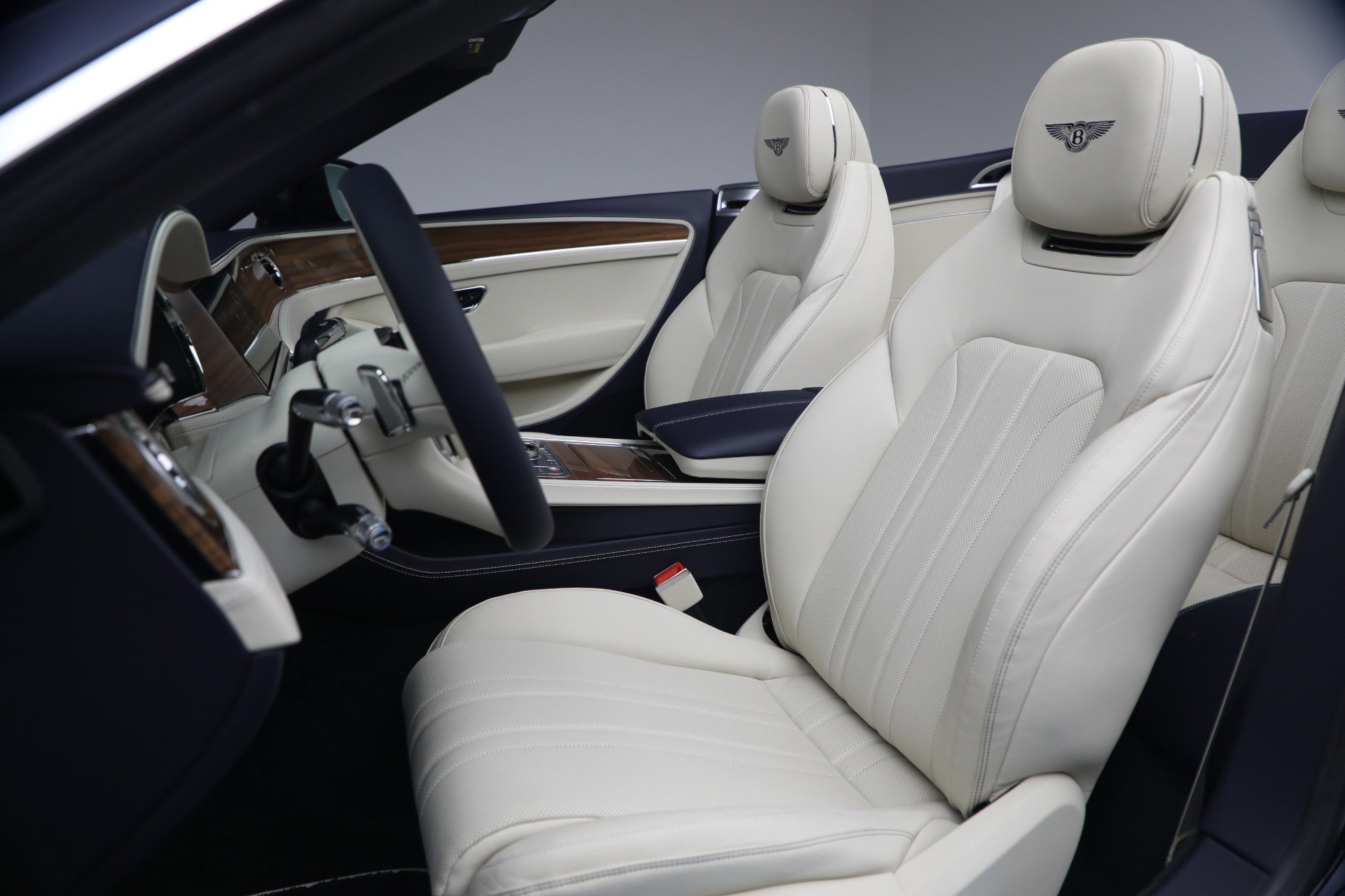New 2026 Bentley Continental GTC AWD/4WD image 24