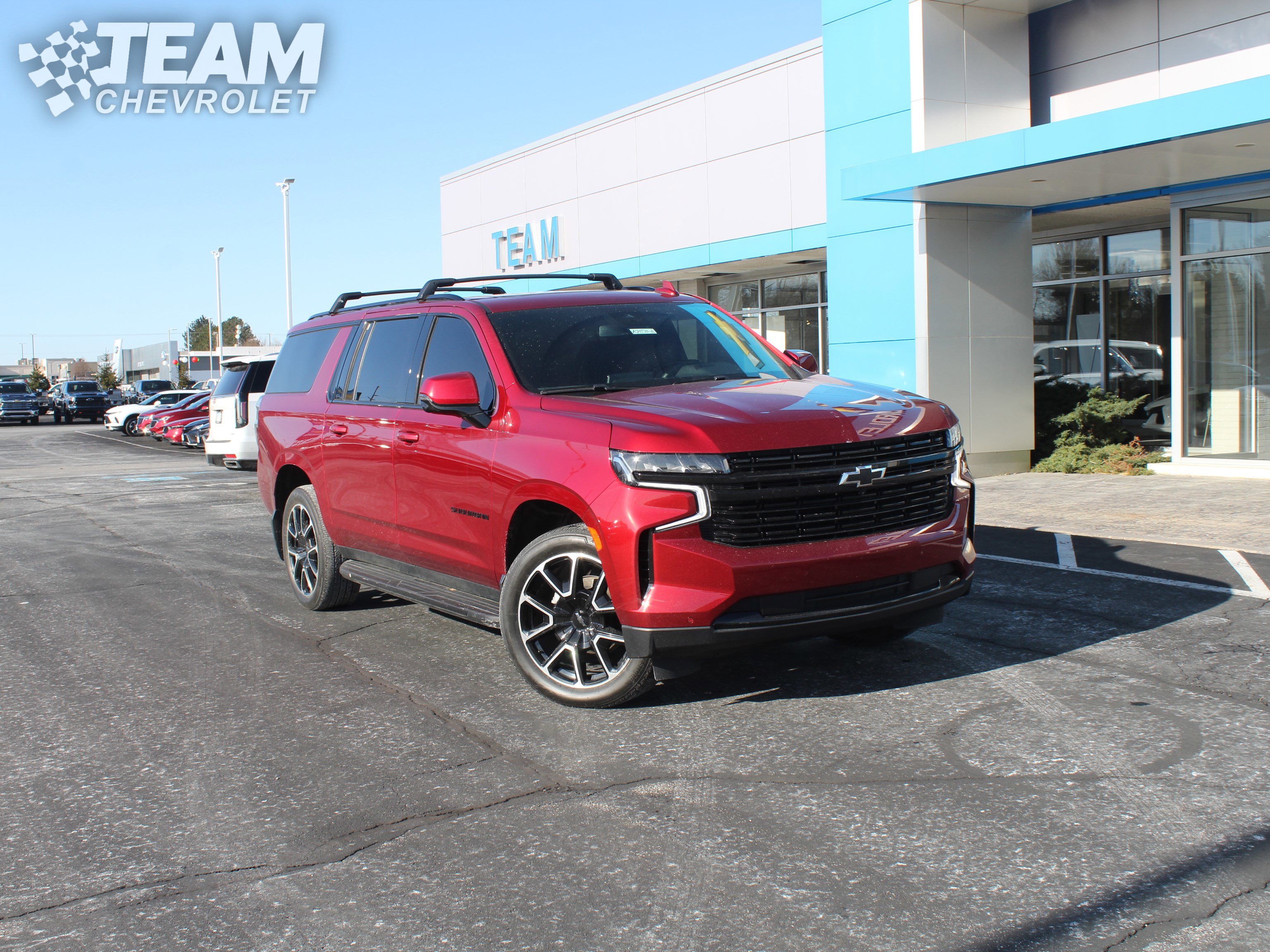 Certified 2024 Chevrolet Suburban RST w/ Luxury Package image 2