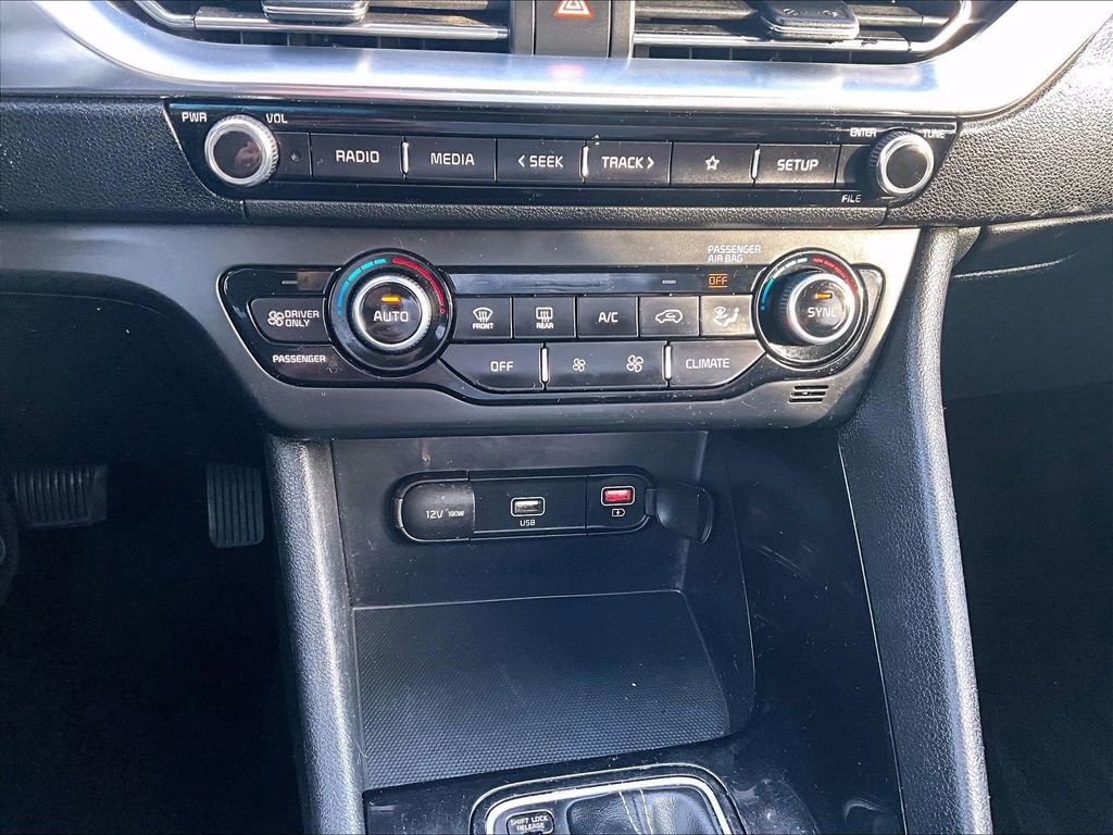 Used 2021 Kia Niro LXS FWD image 18