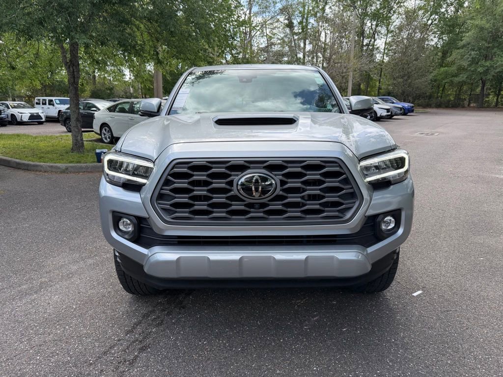Used 2023 Toyota Tacoma TRD Sport w/ TRD Premium Sport Package AWD/4WD image 2