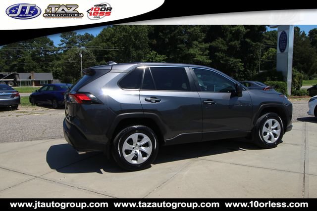 Used 2024 Toyota RAV4 LE FWD image 8