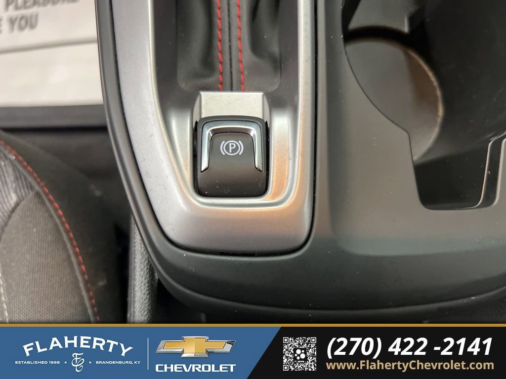 Used 2025 Chevrolet Trax RS w/ Driver Confidence Package image 31