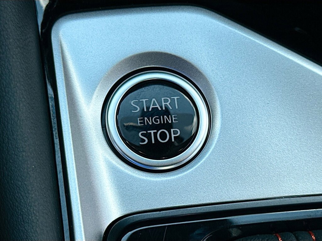 New 2025 Nissan Altima 2.5 SR image 8