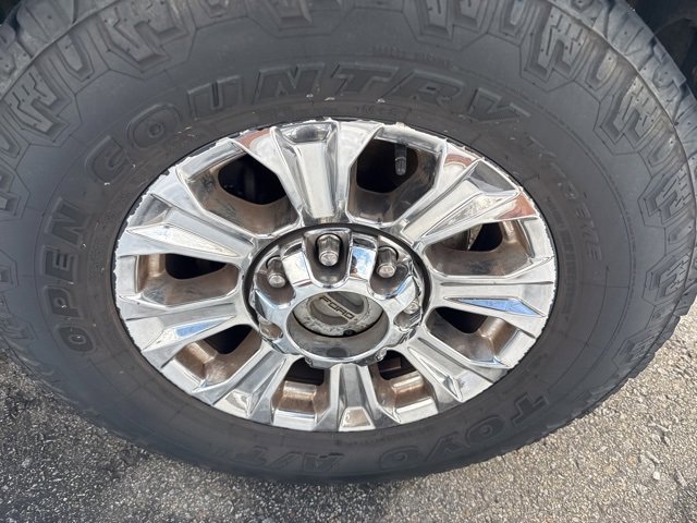 Used 2017 Ford F250 Lariat w/ Chrome Package image 4