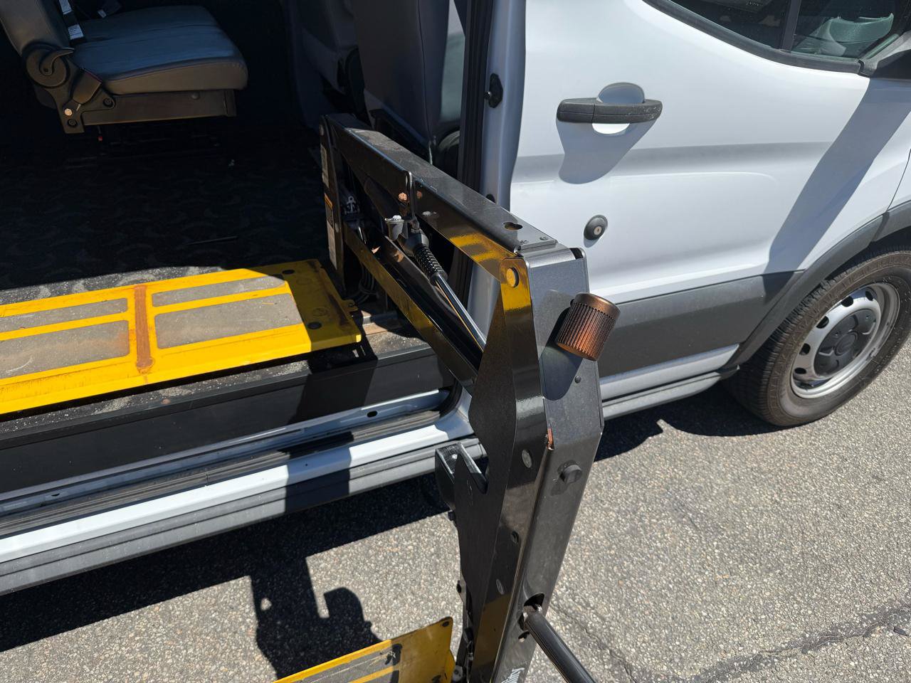 Used 2015 Ford Transit 350 XL RWD image 6