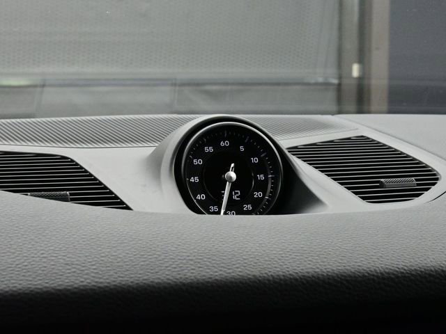 Used 2025 Porsche Cayenne Coupe image 12