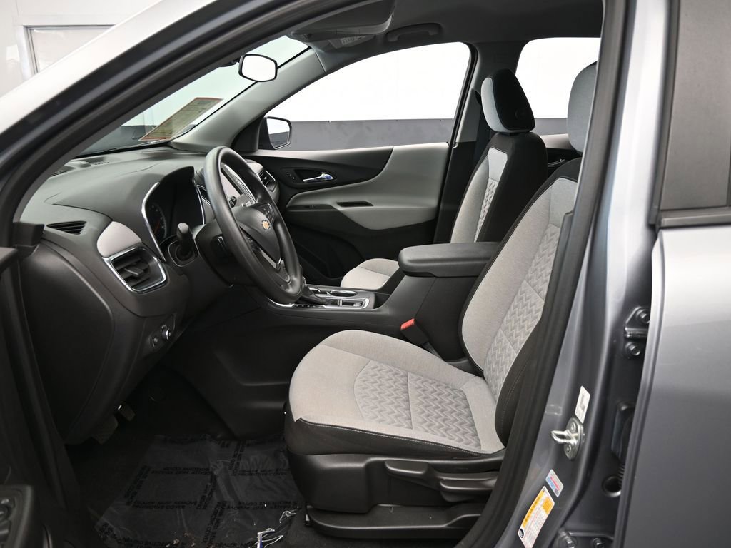 Used 2024 Chevrolet Equinox LS w/ Driver Confidence II Package image 11