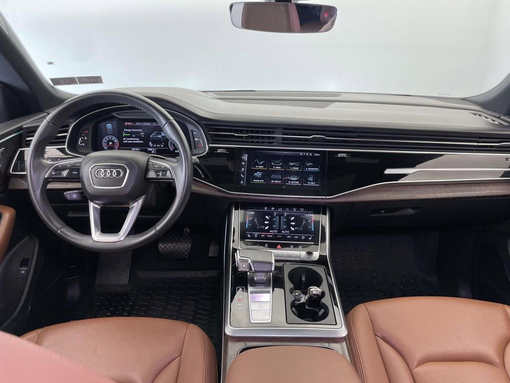 Used 2020 Audi Q8 Prestige w/ Prestige Package image 26