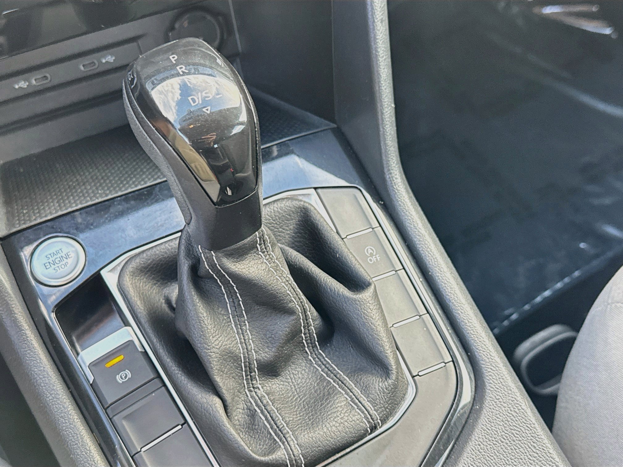 Certified 2023 Volkswagen Taos S FWD image 15