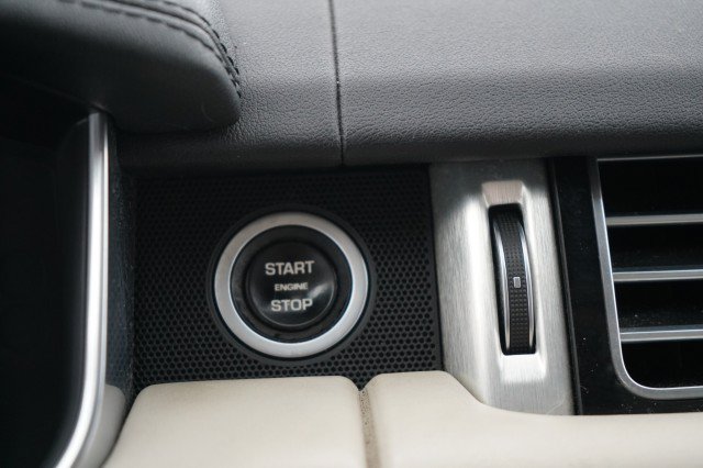 Used 2013 Land Rover Range Rover Supercharged AWD/4WD image 40