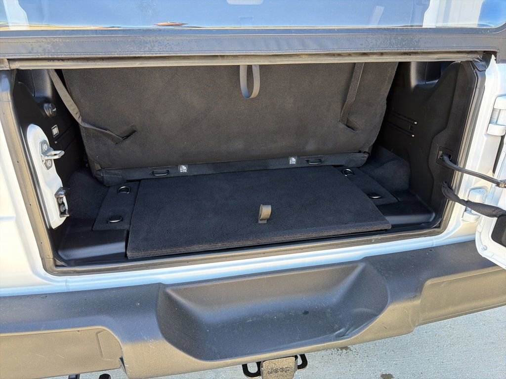 Used 2021 Jeep Wrangler Sport AWD/4WD image 12