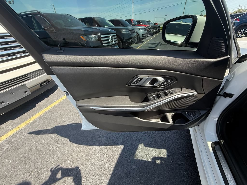 Used 2023 BMW 330e xDrive AWD/4WD image 11