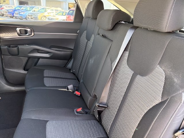 New 2026 Kia Sorento LX FWD image 19