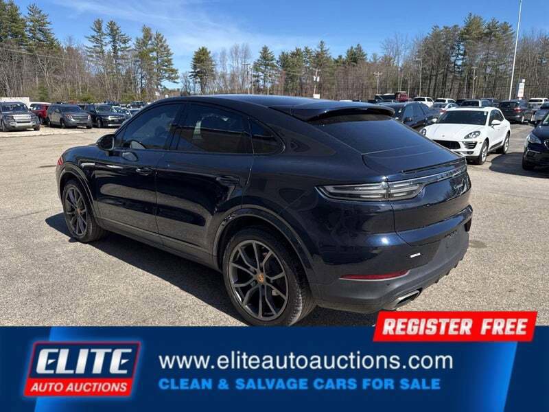 Used 2021 Porsche Cayenne Coupe AWD/4WD image 5