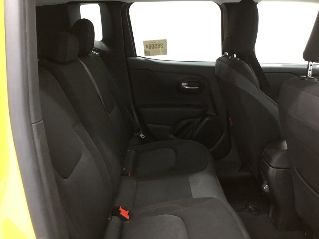 Used 2023 Jeep Renegade Trailhawk w/ Trailer Tow Group image 37